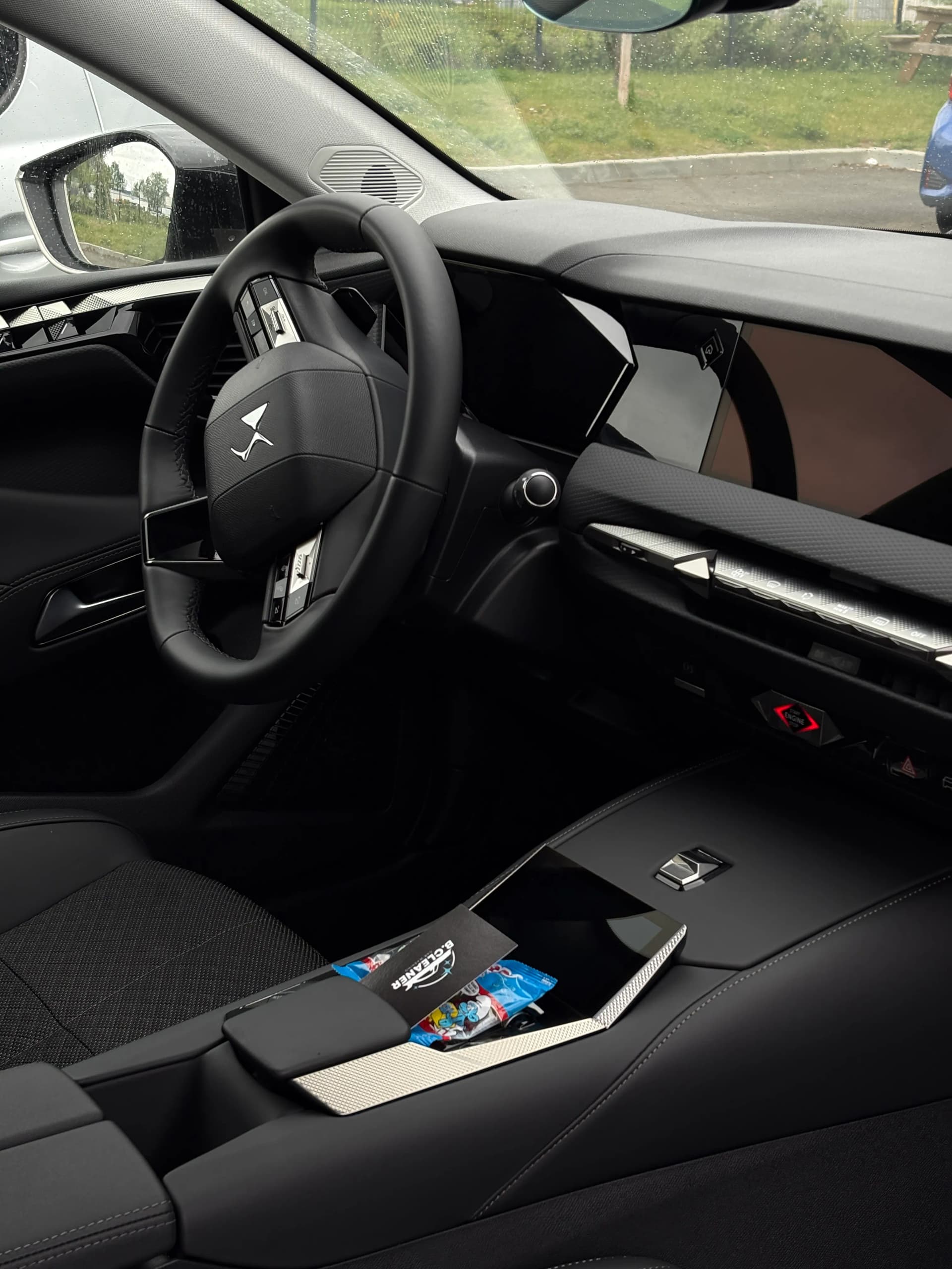 Nettoyage voiture professionnel Nantes — Bcleaner