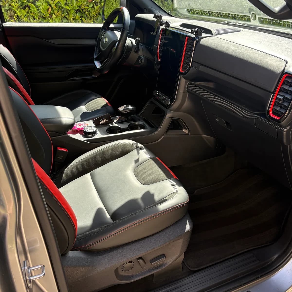 Nettoyage intérieur voiture à domicile — Bcleaner Nantes